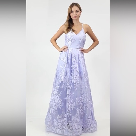 BCX Juniors' Floral Embroidered Gown, evening dress size 5, lavender - Picture 4 of 13